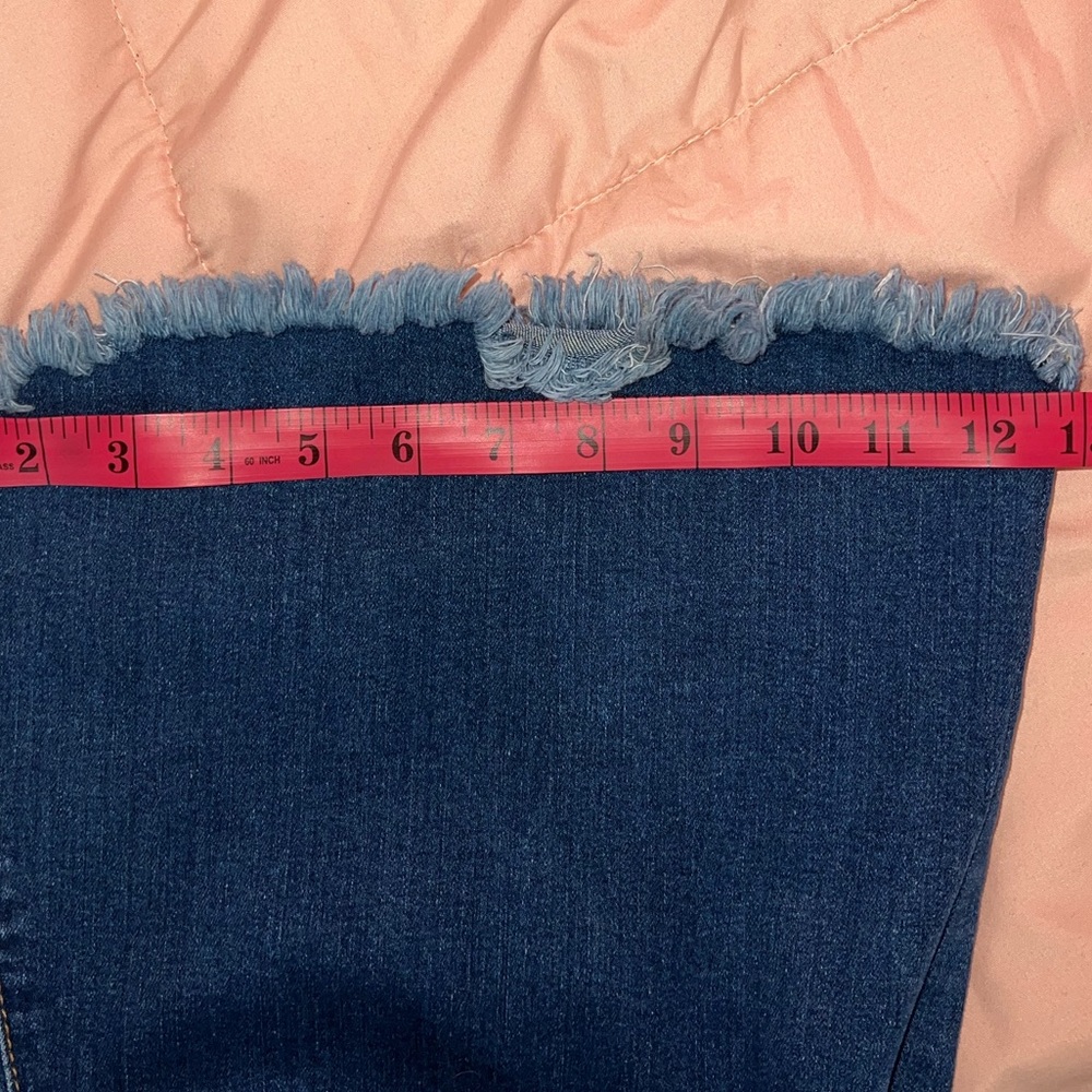 Vibrant MIU Distressed Flare Jeans Size 7 High Rise - Picture 10 of 11